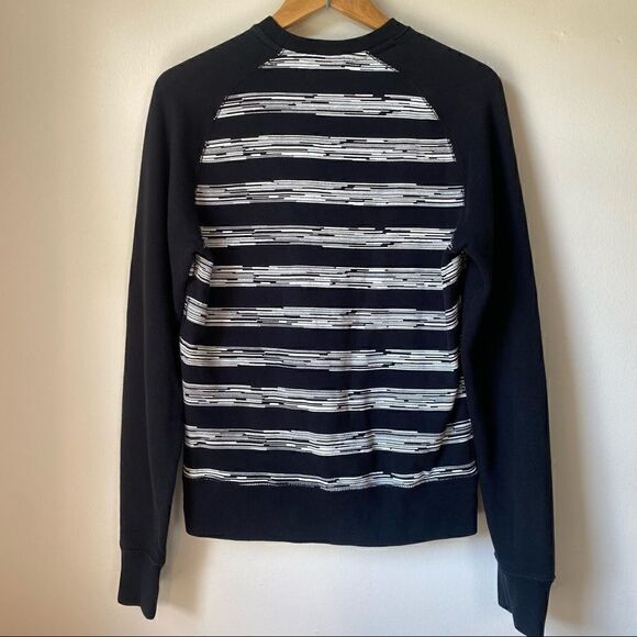 Nike Heritage Stripes Classic Crewneck Sweatshirt Pullover Sweater Black & white - Picture 2 of 8